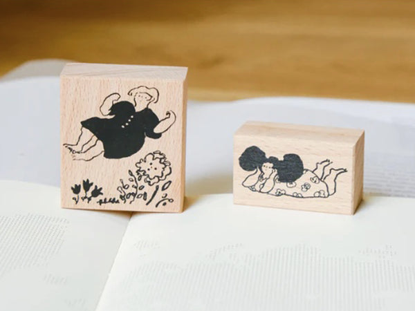 dodolulu Stamp Set / On a Swing